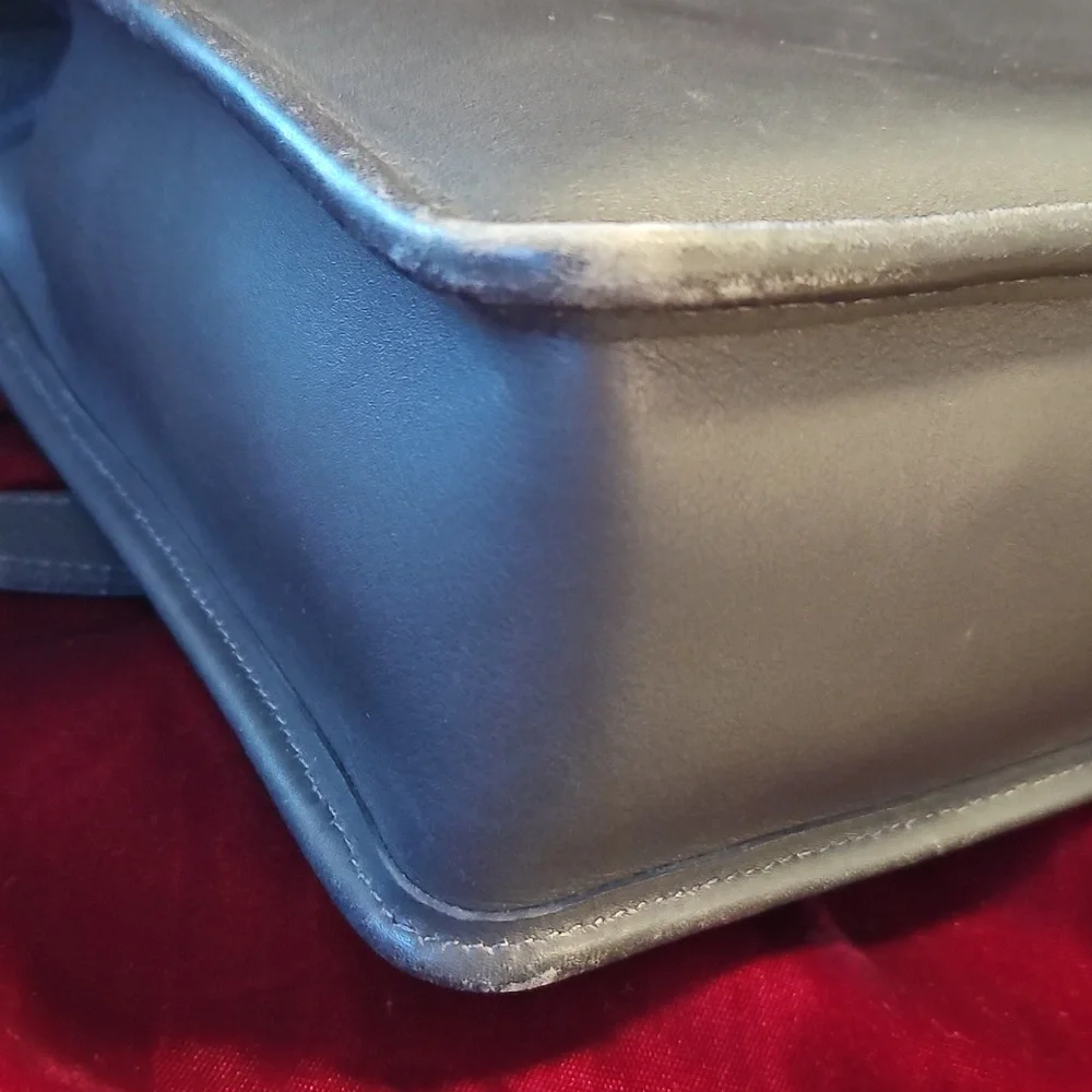 Vintage Coach Blue Leather Handbag - Picture 9 of 16